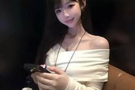 伊能静带假货翻车赚百万遭央视曝光关评装死秦昊也救不了