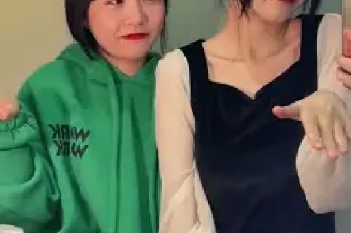 4位明星假唱现场萨顶顶拿反话筒不算啥他连对口型都懒得演！